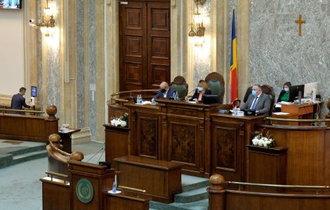 Deputat USR, despre noile restricții: „Mă abțin de luni bune să o zic”