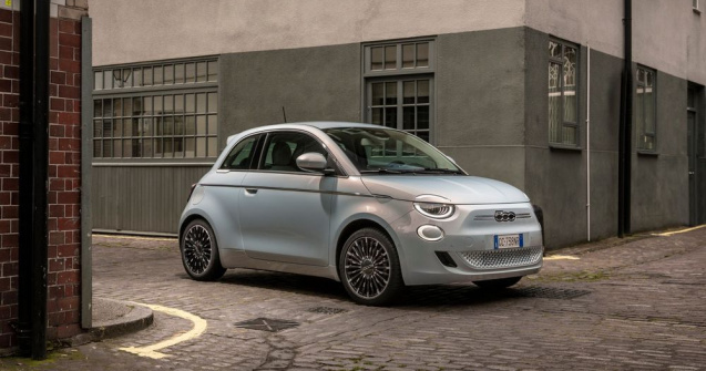 Prețuri Fiat 500 electric în România: start de la 27.200 de euro