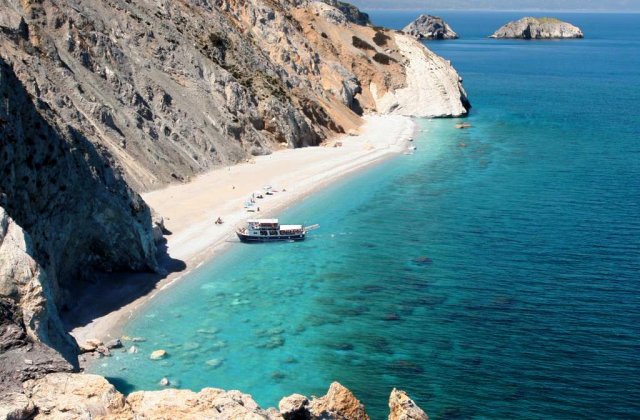 Insula "Mamma Mia", singura destinatie turistica din Grecia neatinsa de criza in 2009