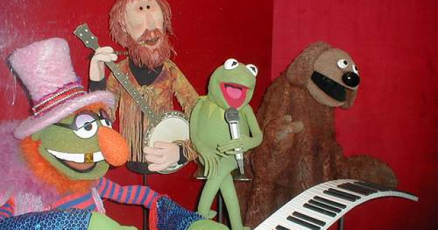 Papusile Muppets revin cu un nou film
