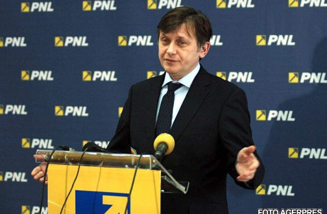 Antonescu  va candida pentru un nou mandat de presedinte al PNL