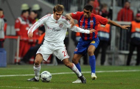  Video  Fotbalisti care au gresit poarta: Cele mai tari autogoluri