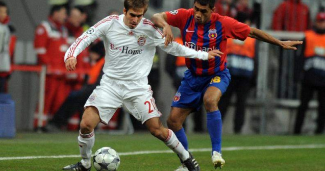  Video  Fotbalisti care au gresit poarta: Cele mai tari autogoluri