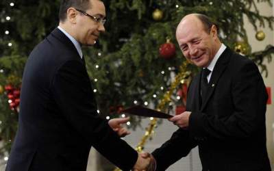 UCMR se ofera sa medieze...