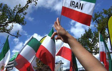 Sarbatoare in Iran: 31 de ani de la inceperea Revolutiei Islamice
