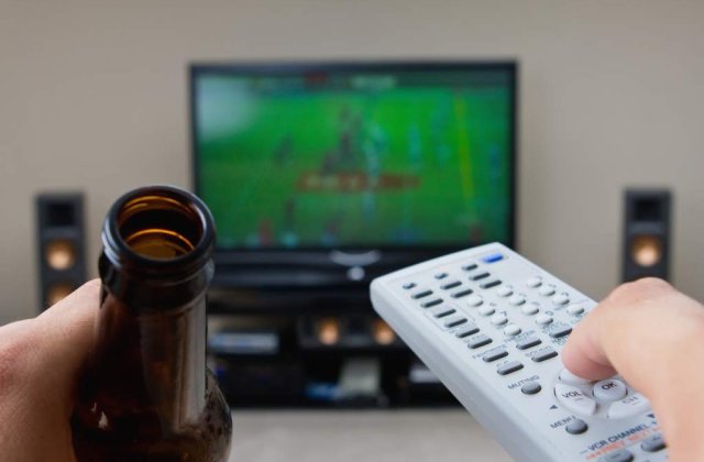 Posturile nationale spaniole renunta la publicitate