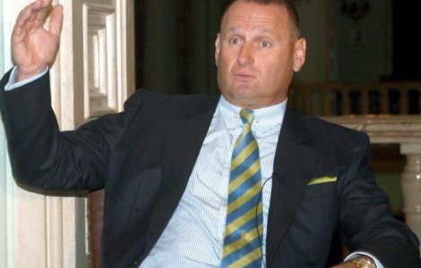 Catarama isi pregateste in Elvetia candidatura la sefia PNL