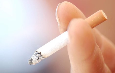 Si-a pierdut sase dinti, dupa ce i-a explodat tigara