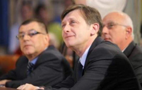 Antonescu nu mai vrea functia de prim-vicepresedinte in PNL