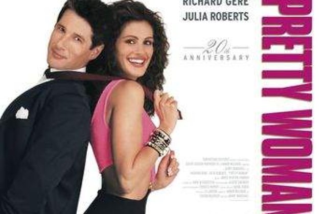 Clisee cinematografice marca Hollywood