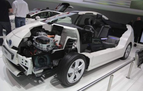 Toyota trece la treaba: Saptamana viitoare incepe repararea pedalelor de acceleratie cu probleme