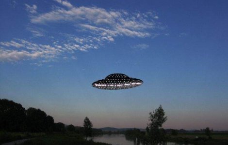 Ministrul Apararii: Aparate neidentificate deasupra Romaniei