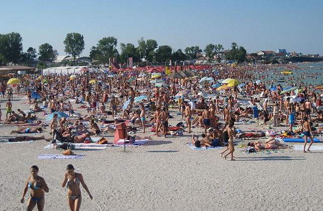In ciuda eforturilor lui Mazare, Costinestiul este mai popular decat Mamaia
