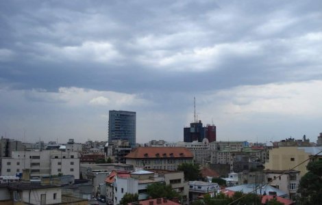 Avertizare imediata de furtuna in Bucuresti si Ilfov