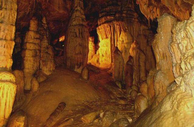 Pestera Tausoare, cea mai lunga din Carpatii Orientali, se deschide pentru public