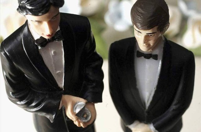 ProTV testeaza toleranta romanilor: Un cuplu homosexual va participa la o emisiune-concurs