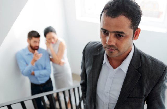 Atenție la detalii! 4 obiceiuri care îi fac pe oameni să te judece