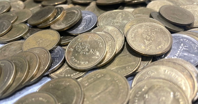 Record Guinness pentru cea mai mică monedă comemorativă din lume