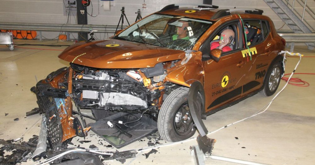 Dacia Sandero și Logan au primit 2 stele la testele EuroNCAP