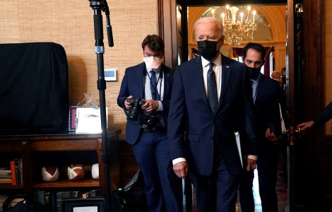Administrația Biden va aplica sancțiuni unor oficiali ruși