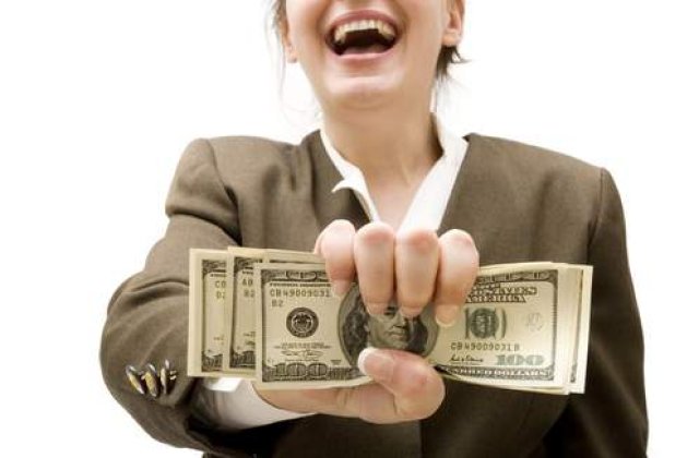 Camera Deputatilor a injumatatit delegatia care urma sa mearga in Thailanda