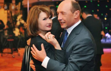 Basescu, din nou la Neptun, unde a petrecut alaturi de familie