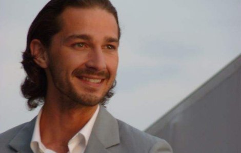 Shia Labeouf si-a dat in judecata unchiul