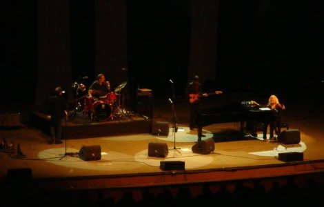 Vonda Shepard: o voce superba si 4 concerte in Romania!