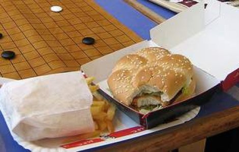 Europarlamentar roman: Taxa pe alimente, unica in UE