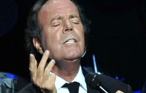 Cat vor costa biletele pentru concertul lui Julio Iglesias