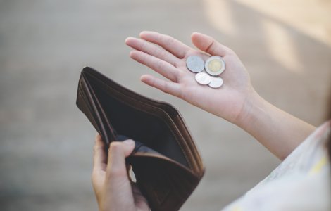 Un deputat AUR susține că a trăit în 2020 din alocația copiilor