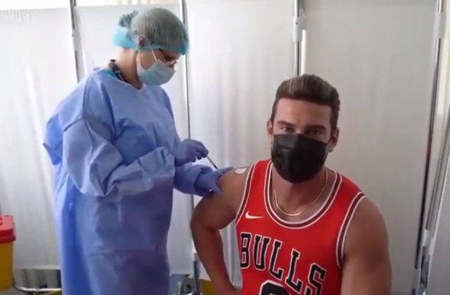 Dorian Popa s-a vaccinat anti-COVID. „Cred cu tărie că acest vaccin ne va duce către o normalitate mai rapidă”