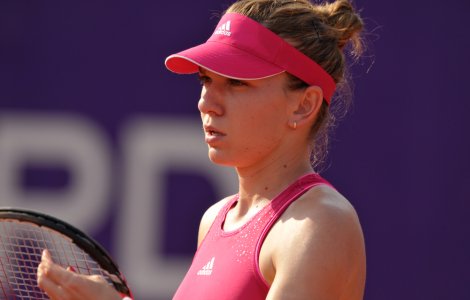 Halep se va duela cu Alexandrova în sferturile de finală la Stuttgart