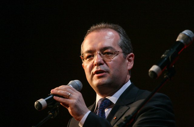 Emil Boc, reacție la adresa autorităților: „Nu poți opri o întreagă țară pentru că unii nu vor să se vaccineze”