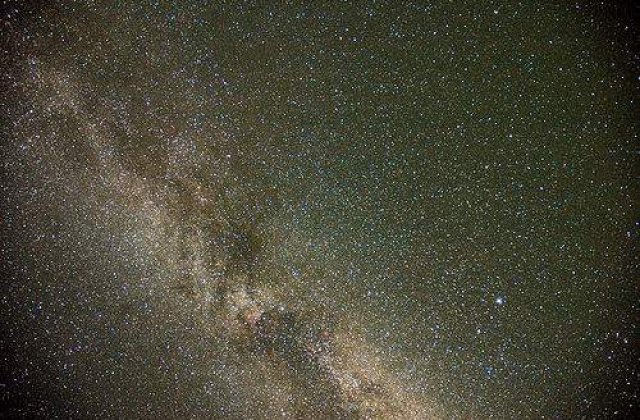 Pamantul, la dispozitia galaxiilor vecine?