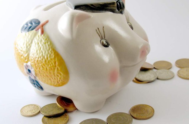 Lipsa de responsabilitate: 3,5 mil. lei din Fondul de rezerva, cheltuiti ilegal