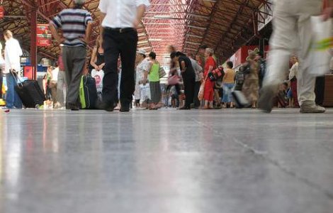 Peste 20 de trenuri, anulate din cauza vremii