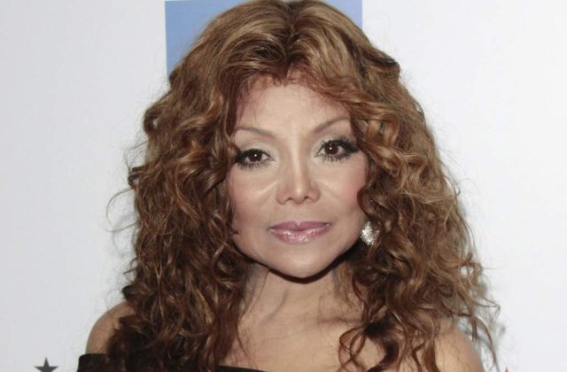 La Toya: "Mai multe persoane sunt vinovate de decesul lui Michael Jackson"