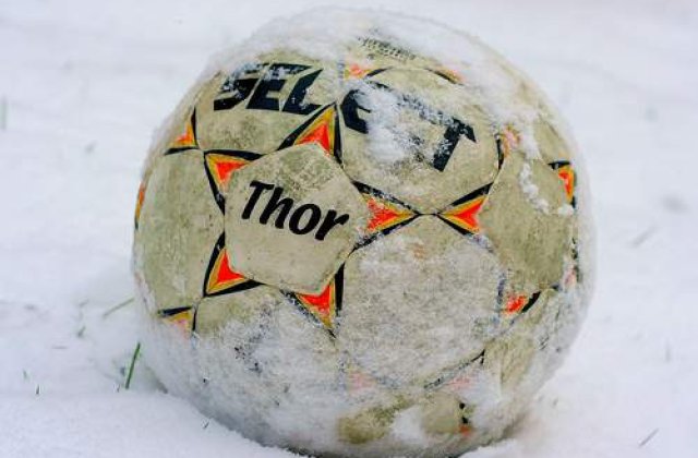 Returul Ligii I, amanat din cauza zapezii