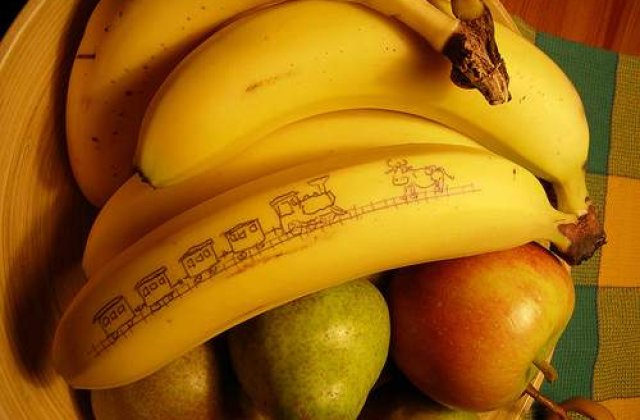 A inlocuit ciocolata cu 9 banane pe zi, pentru a castiga alegerile