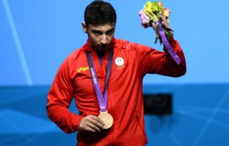 Halterofilul Razvan Martin, medaliat la JO 2012, depistat pozitiv