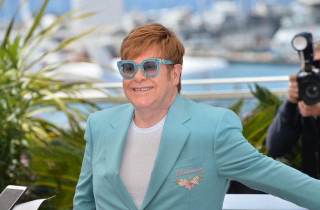 Petrecerea organizată de Elton John cu ocazia Oscarurilor a strâns 3 milioane de dolari pentru fundația sa anti-SIDA