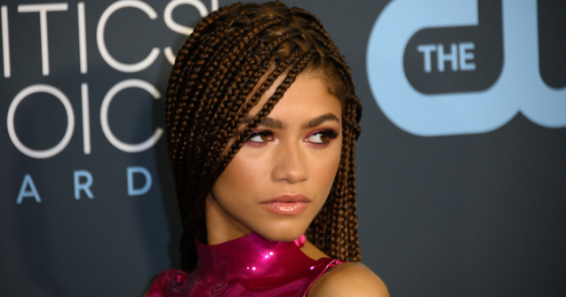 Zendaya a strălucit pe covorul roșu! Cât au valorat bijuteriile purtate de ea