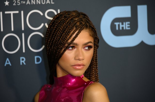 Zendaya a strălucit pe covorul roșu! Cât au valorat bijuteriile purtate de actriță