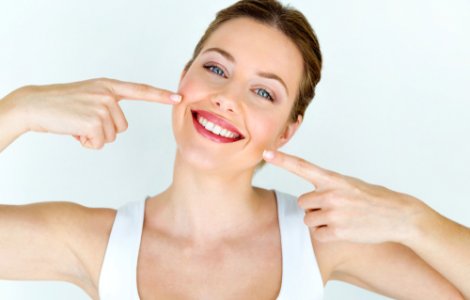  Top  Zâmbet de milioane: 3 tipuri de proceduri dentare care pot face minuni
