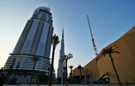  Video  Burj Dubai, inchis din cauza pagubelor produse de vizitatori