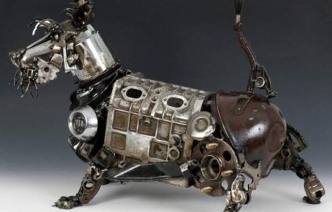 Sculpturi din piese de masini vechi