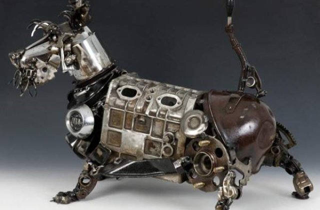 Sculpturi din piese de masini vechi