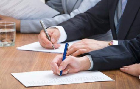 Jurnalistii au scapat de depunerea declaratiilor de interes