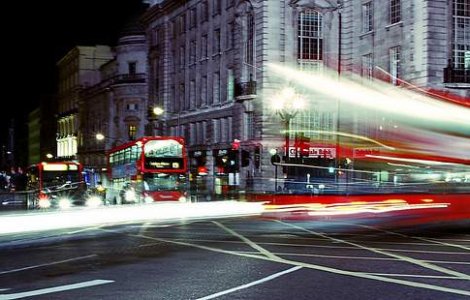 Londra: Un sofer musulman a oprit autobuzul pentru a se ruga